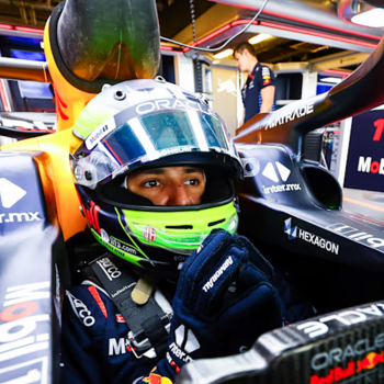 Isack Hadjar érkezésével teljes a mezőny